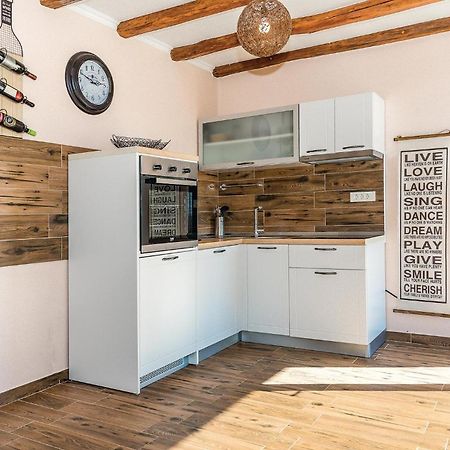 Gorgeous Home In Kijevo With Kitchen Екстер'єр фото