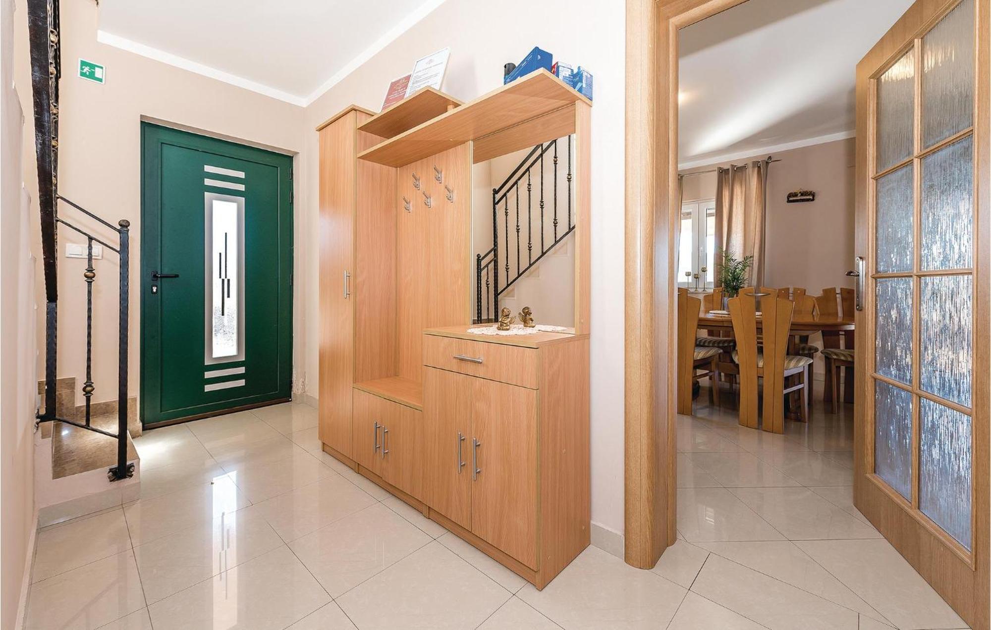 Gorgeous Home In Kijevo With Kitchen Екстер'єр фото